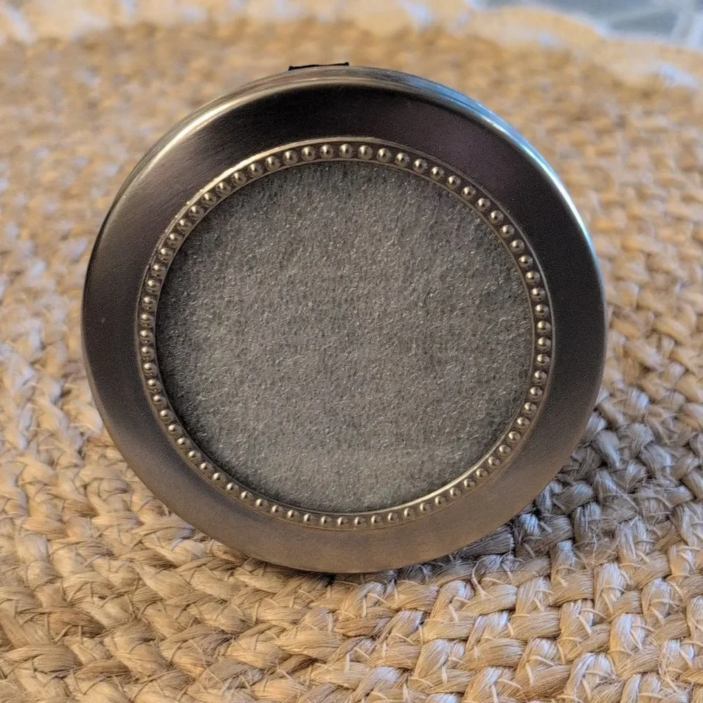 Eddie Bauer elegant round